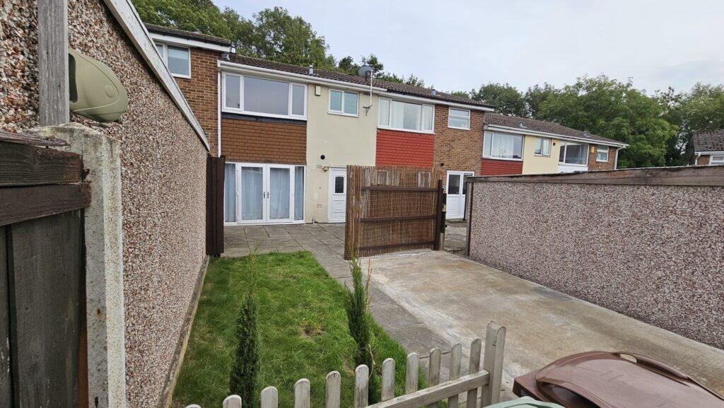 Main image of property: Gray Court, Leeds, LS15 9AS