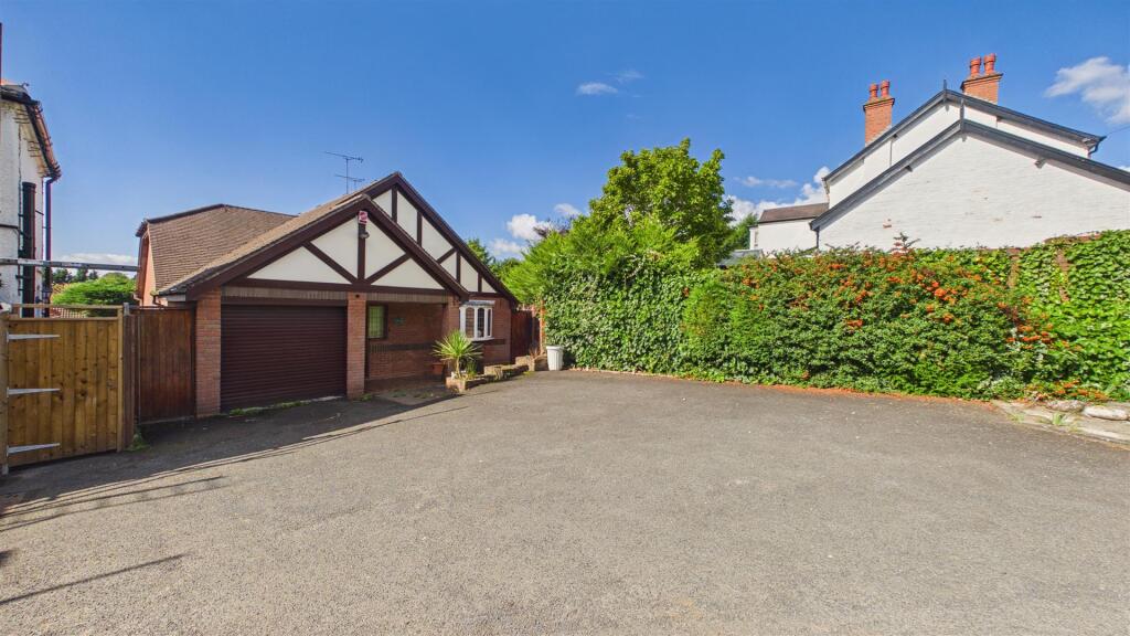 Main image of property: Worcester Road, Hagley, Stourbridge