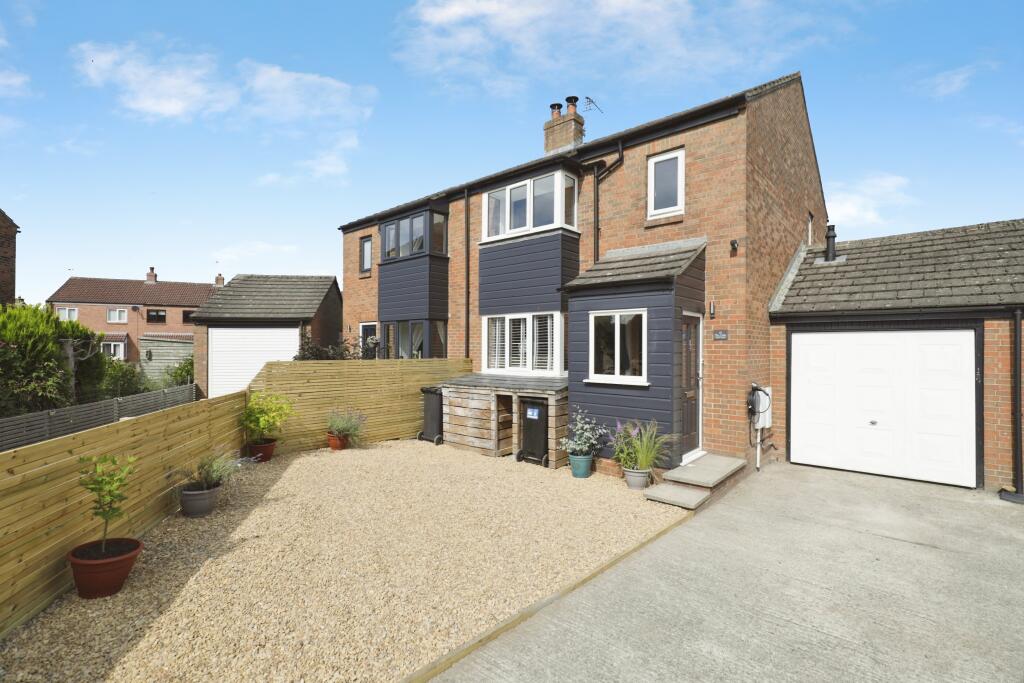 Main image of property: The Oaks, Ripon, HG4