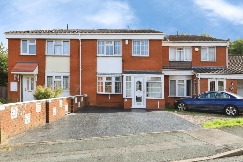 Main image of property: Catisfield Crescent, Pendeford, Wolverhampton, West Midlands, WV8