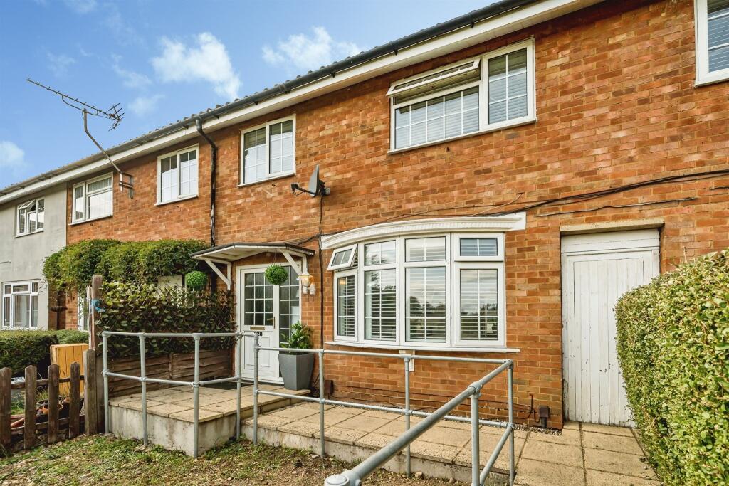 Main image of property: Lynch Hill Lane, Slough