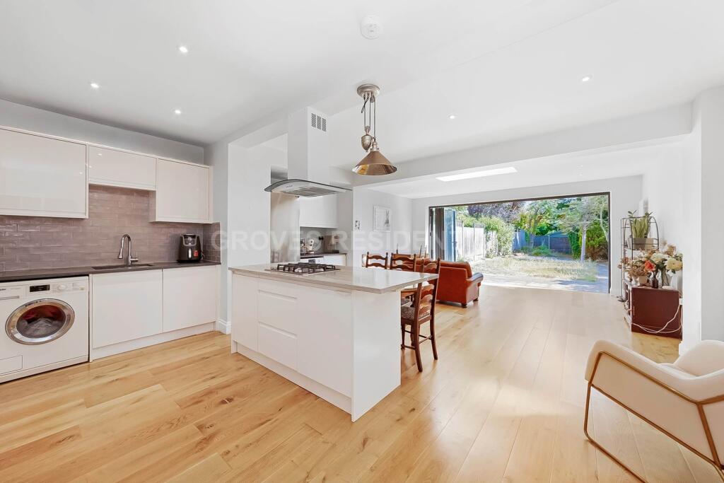 Main image of property: Dukes Avenue, New Malden