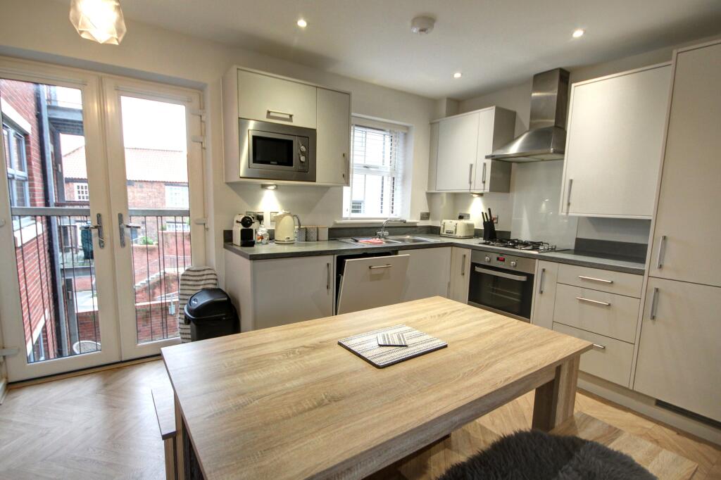 Main image of property: Apartment 3 Shipwrights Lodge, 11 Spa Well Court, Whitby, North Yorkshire, YO21 1TJ