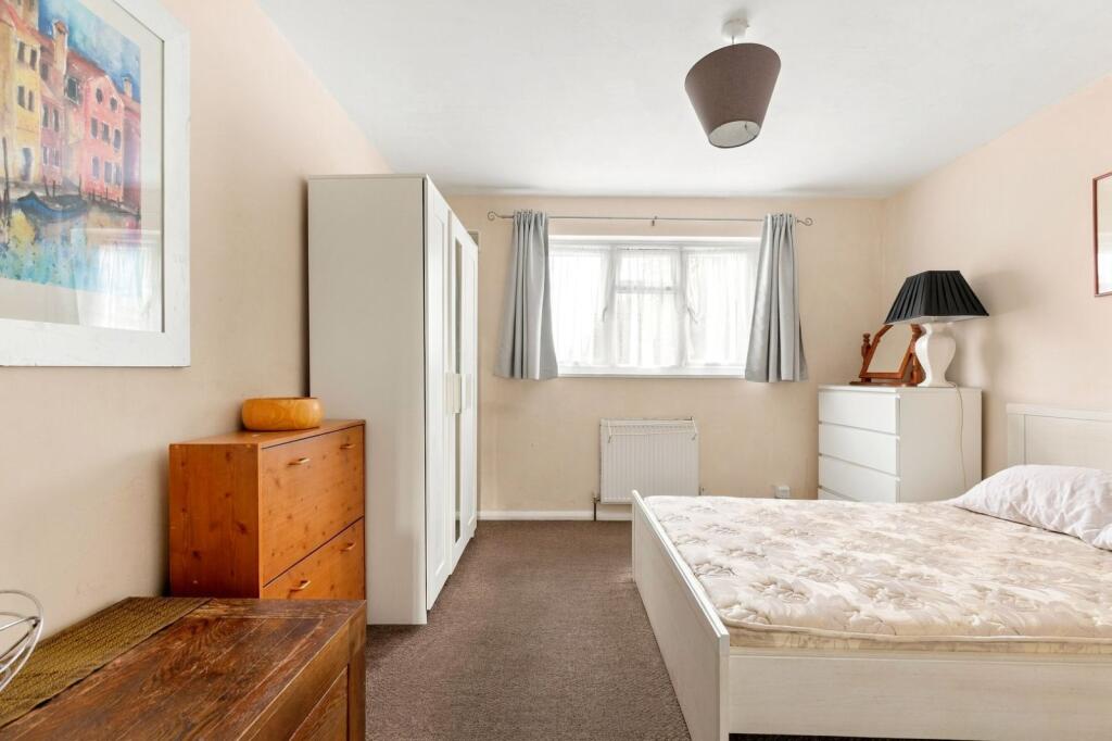 Main image of property: North Road, Acton, London, W5