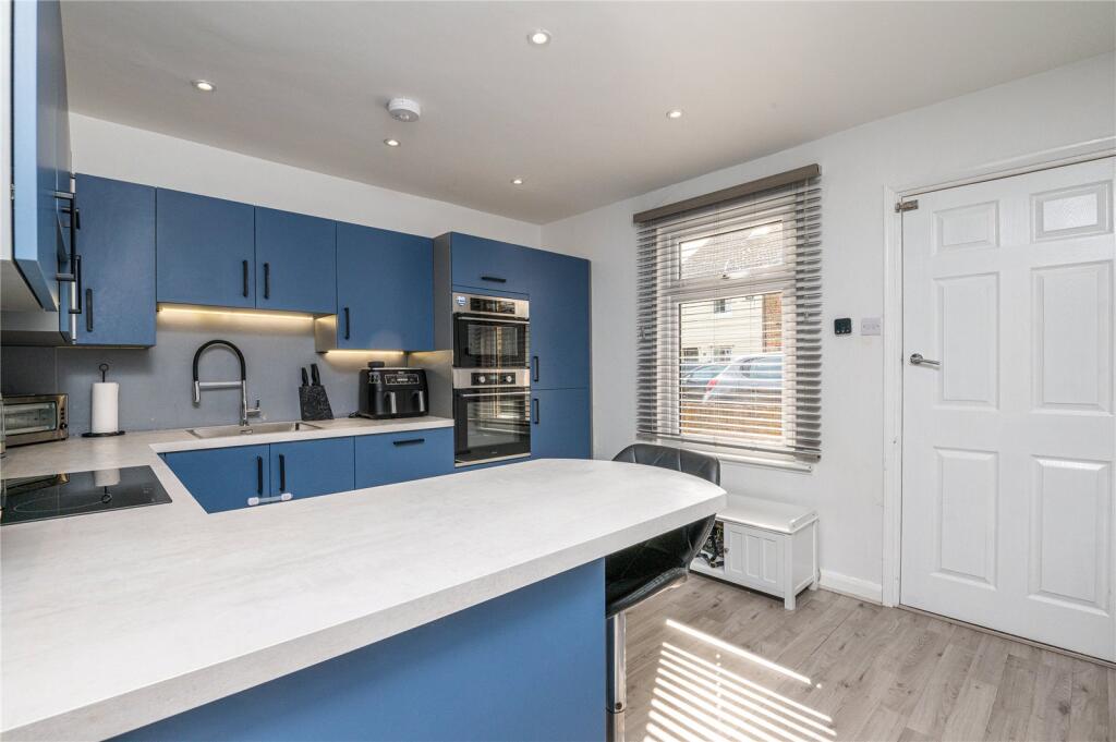 Main image of property: St Johns Road, Great Wakering, Southend-on-Sea, Essex, SS3