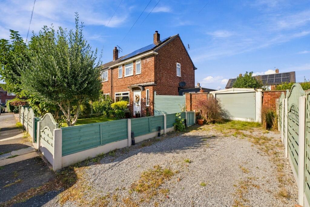 Main image of property: Mere Close, Sale, Greater Manchester, M33