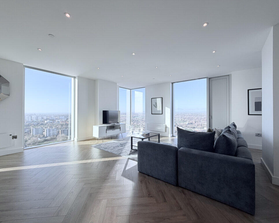 Main image of property: Anaconda cut, 100 Greengate, M3 7NG