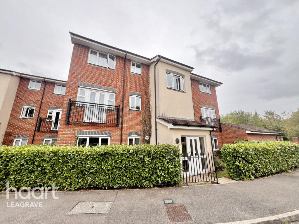 Main image of property: Kiln Way, Dunstable