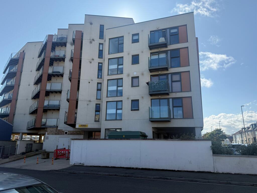 Main image of property: Brighton Road, Shoreham-By-Sea