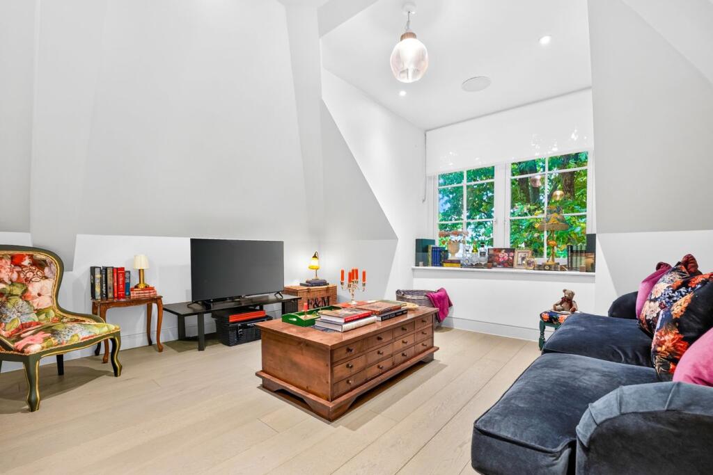 Main image of property: 38 Heath Drive, London, NW3