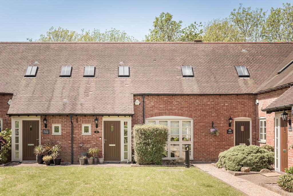 Main image of property: Country Park View, Sutton Coldfield, B76 1TE
