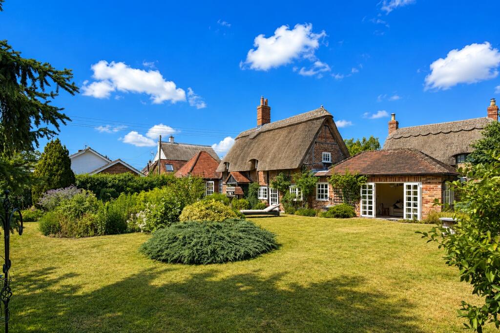 Main image of property: Ickford, Buckinghamshire, HP18