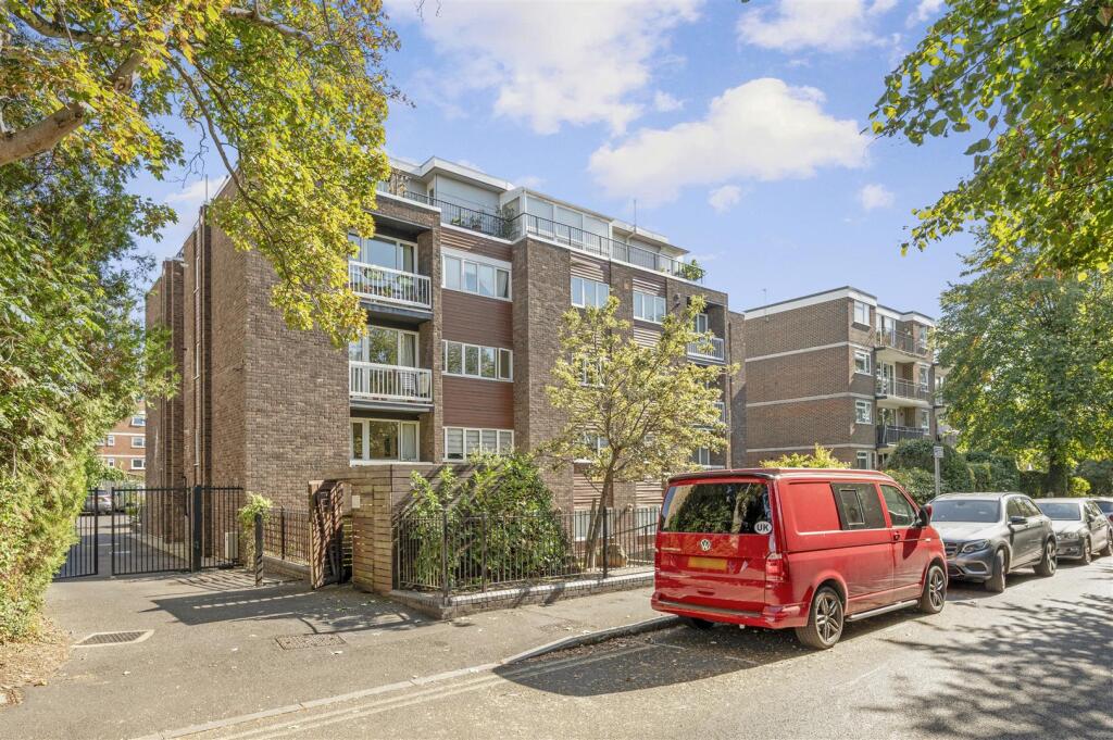 Main image of property: Warwick Court, Lansdowne Road, Wimbledon, SW20