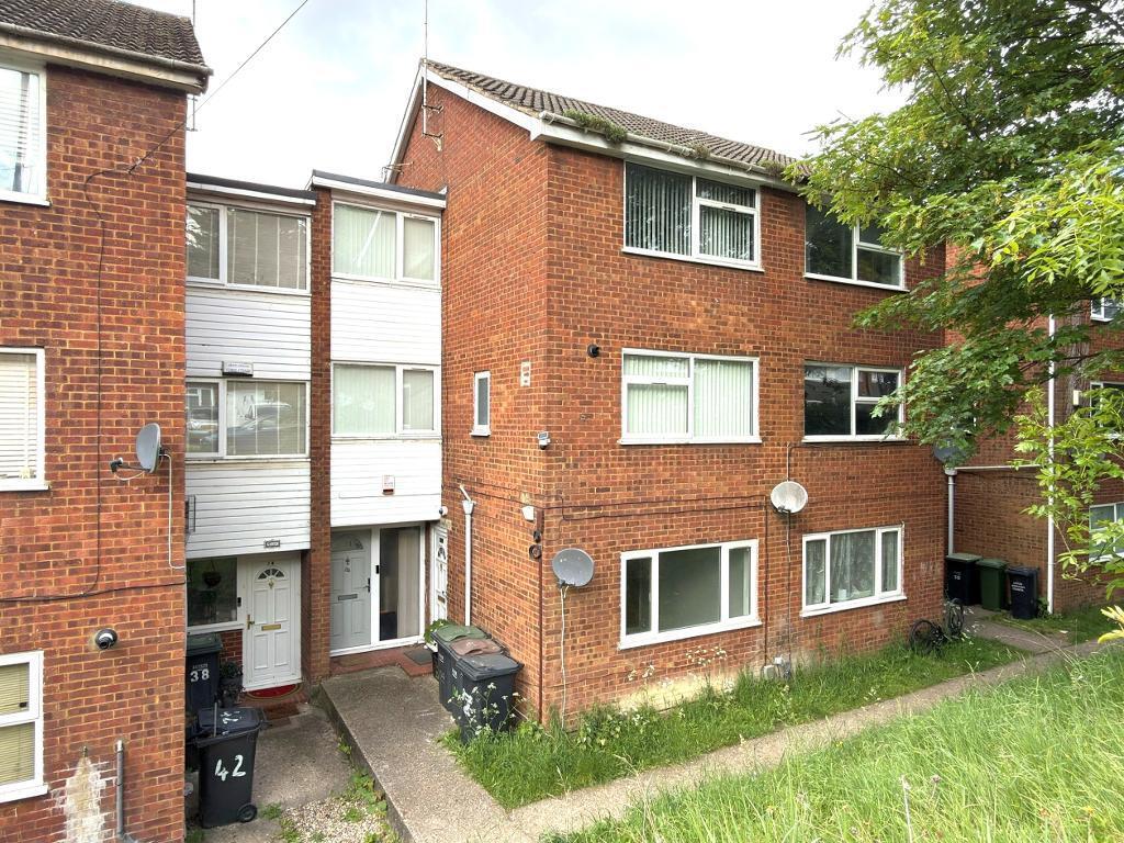 Main image of property: Brendon Avenue, Vauxhall Park, Luton, Bedfordshire, LU2 9LQ