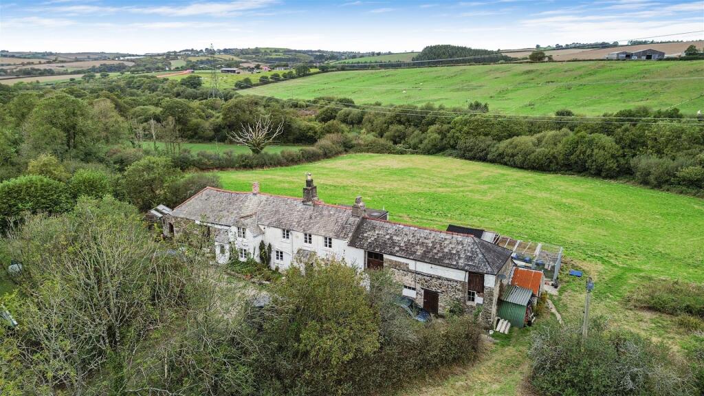 Main image of property: Hatt, Saltash