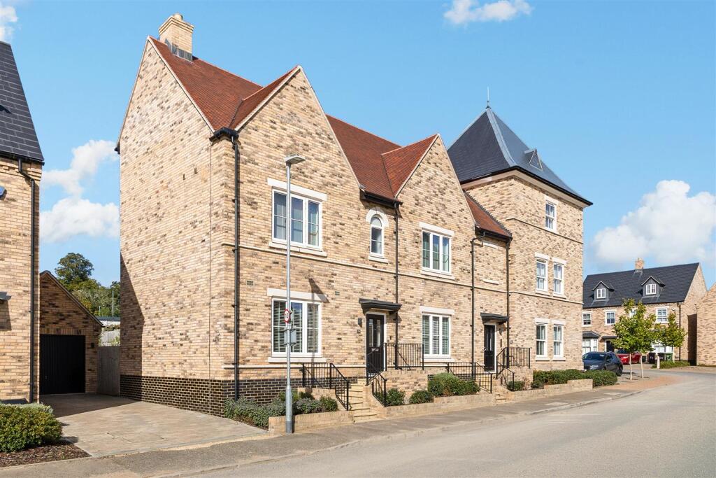 Main image of property: Cavendish Lane, Fairfield, SG5 4SN