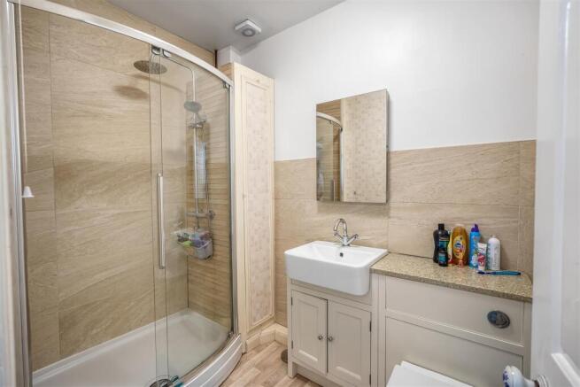 Shower Room.jpg