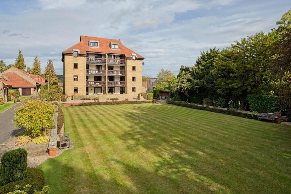 Main image of property: Warlbeck, Kings Road, Ilkley