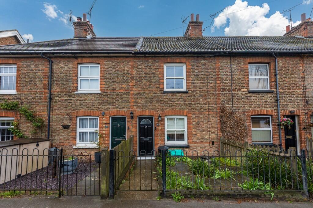 Main image of property: High Street, TN14