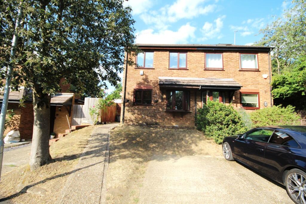 Main image of property: Dovedale Close, Harefield, UB9