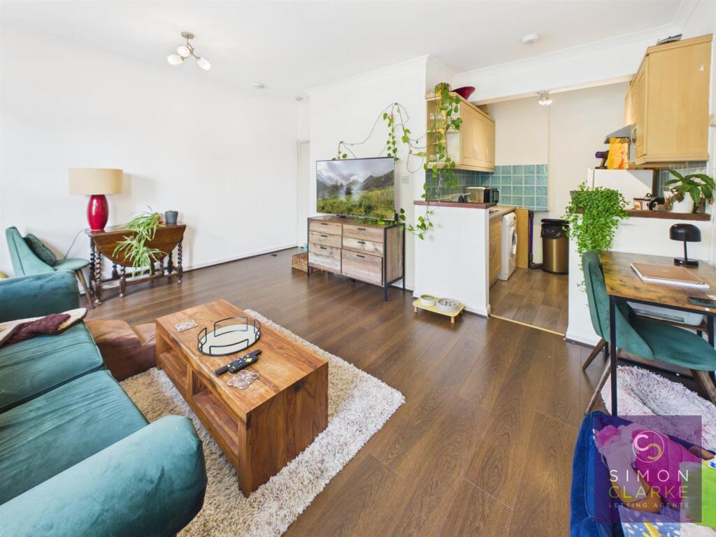 Main image of property: High Road, East Finchley, N2 (WITH STUDY ROOM)