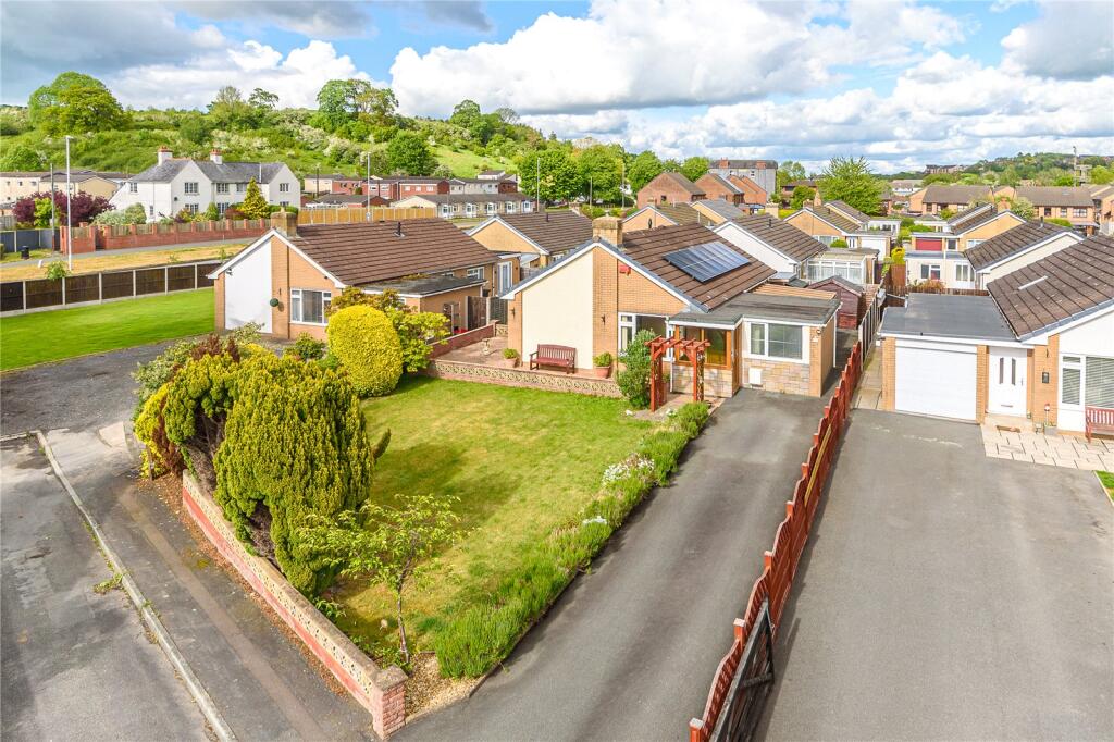 Main image of property: Green Acres, Llanidloes Road, Newtown, Powys