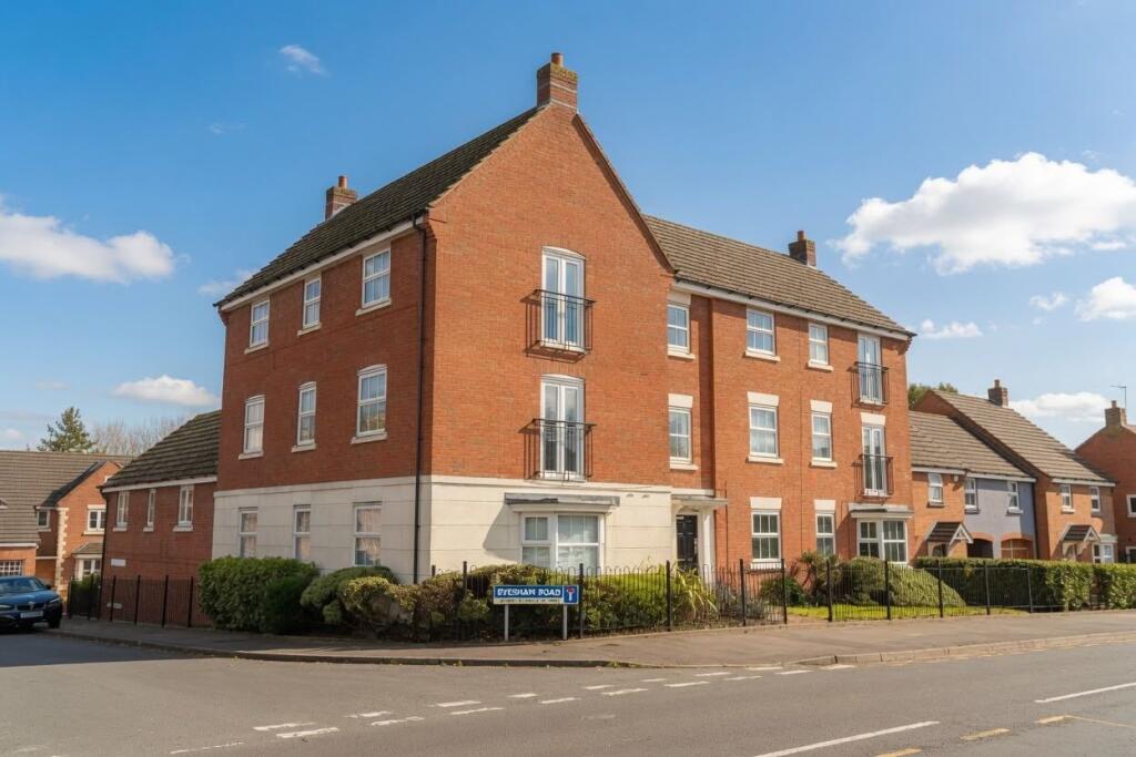 Main image of property: Evesham Road, Redditch, Worcestershire, B97 5HL