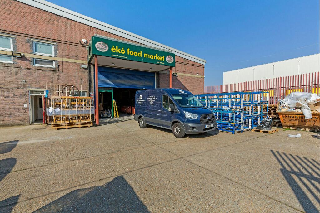 Forest_Real_EstateUnit_5_Meridian_Trading_Estate4.jpg