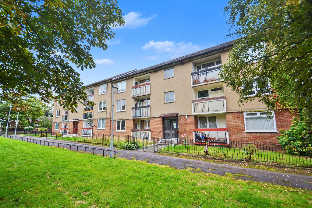Main image of property: 1/1 15 Dumbreck Path, Dumbreck, Glasgow, G41 5NL