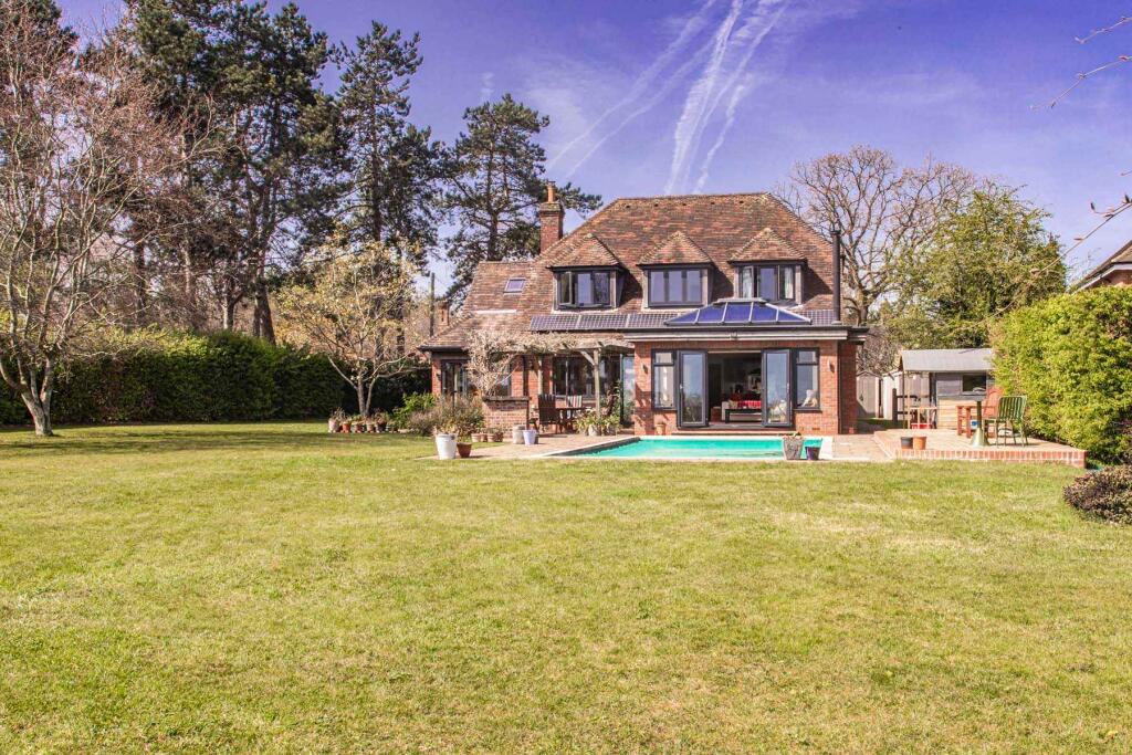 Main image of property: Terlanen, Upper Basildon
