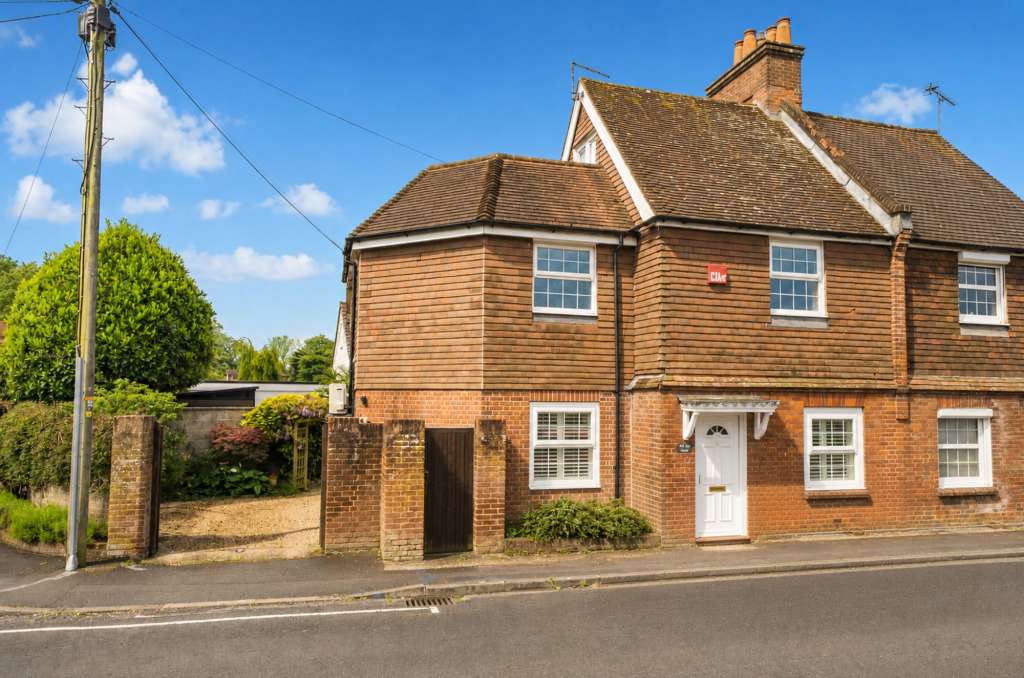 Main image of property: 35 Fishbourne Road East, Chichester, PO19