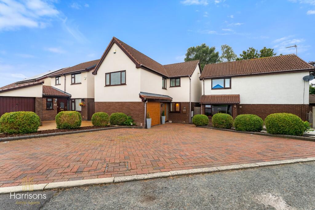Main image of property: Greenfield Close, Westhoughton, Bolton, Lancashire, BL5