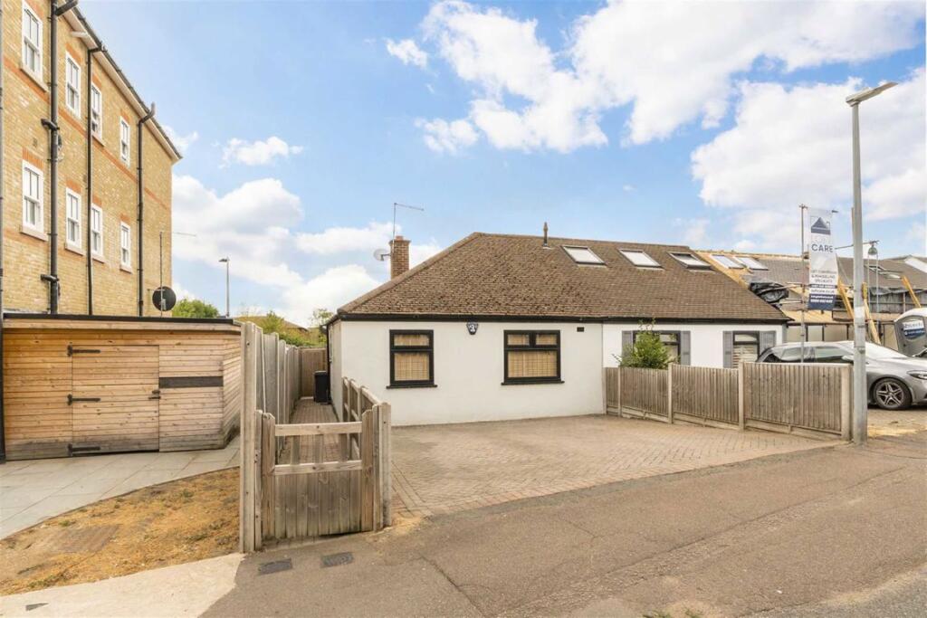 Main image of property: Princes Road, Buckhurst Hill