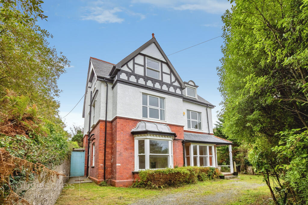 Main image of property: Brodawel House, Aberdovey, LL35