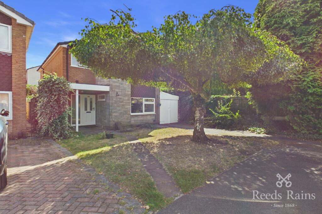 Main image of property: Cunliffe Drive, Sale, Greater Manchester, M33