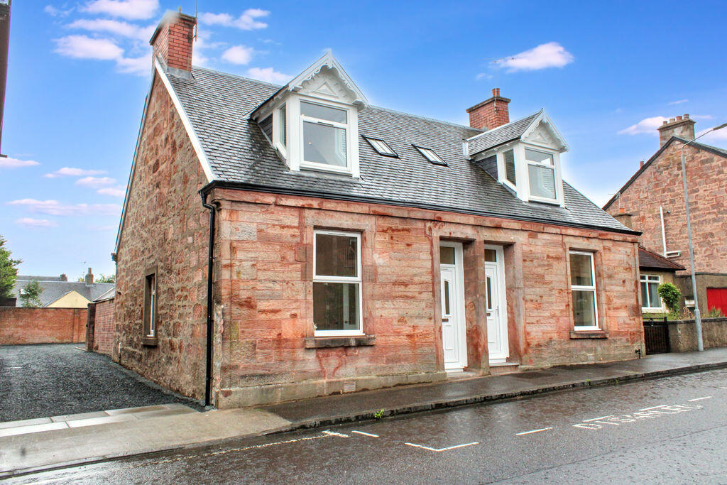 Main image of property: 28 Hill Street, Tillicoultry