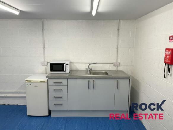 Unit 1 Deva  Kitchen.jpg