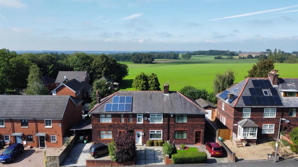 Main image of property: Moss Bank Road, Moss Bank, St Helens, WA11 7DF