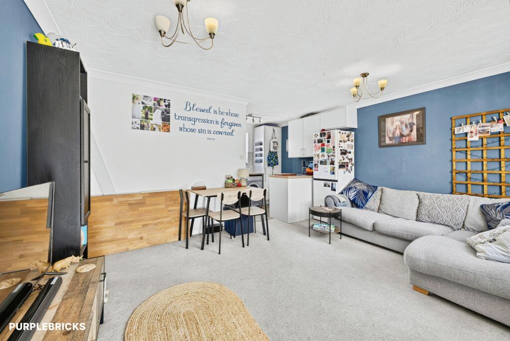 Main image of property: Swinford Hollow, Northampton, NN3