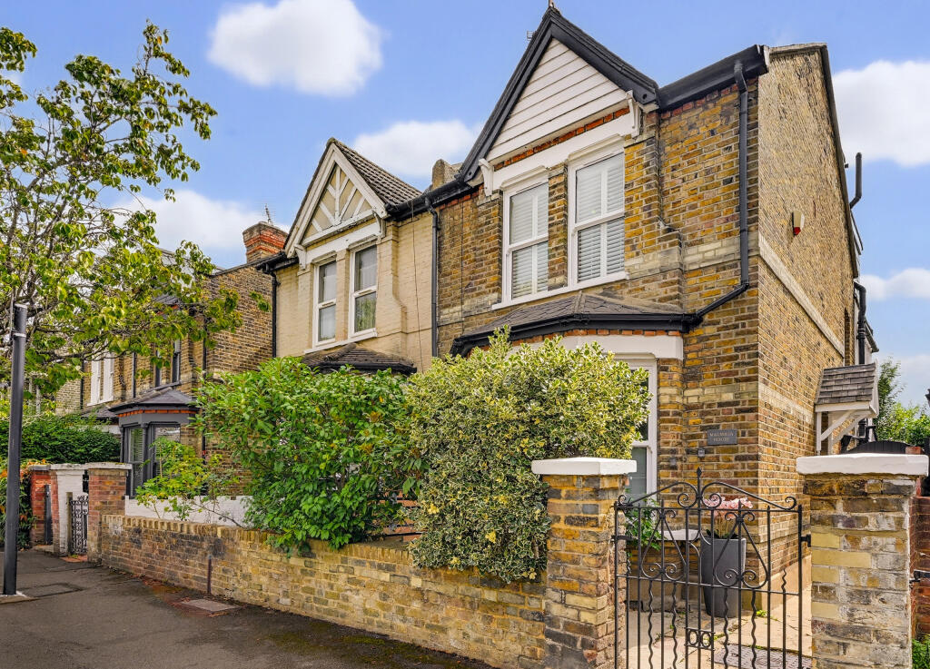 Main image of property: Hastings Road, Ealing, London, W13
