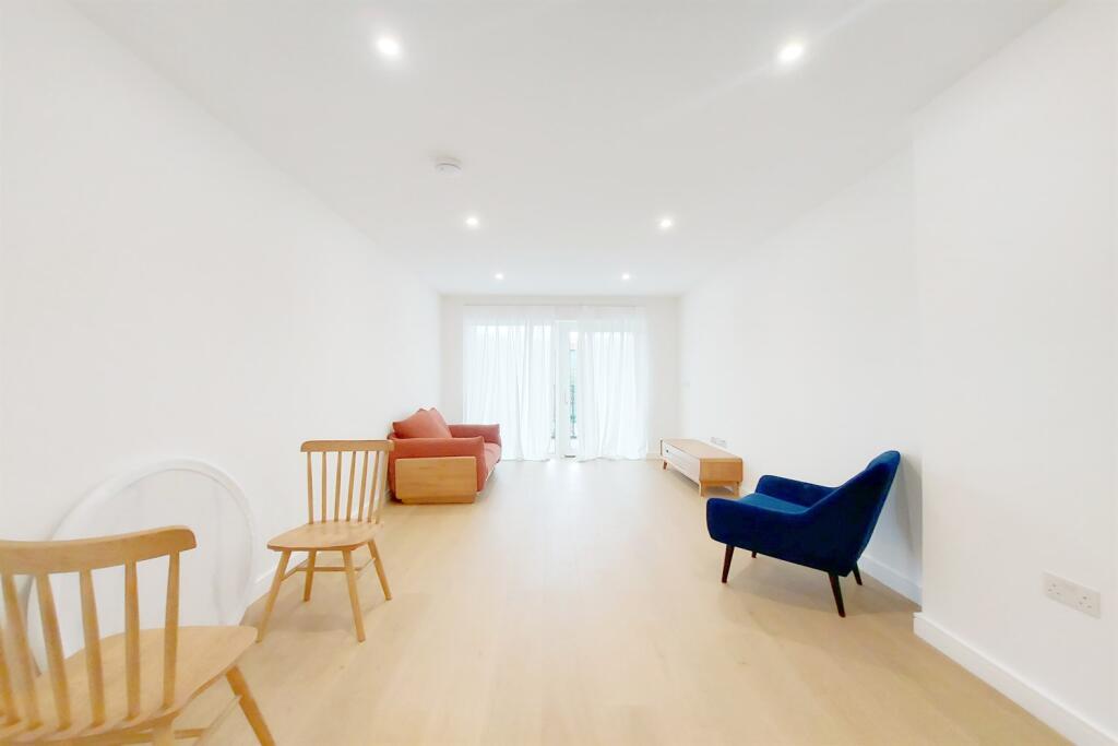 Main image of property: Holland House, Parrs Way, W6