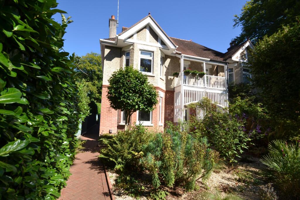 Main image of property: Broadstone