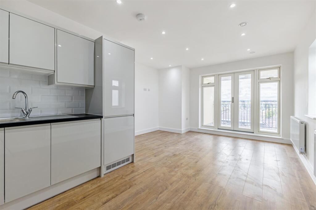 Main image of property: 8 Coulsdon Road, Coulsdon