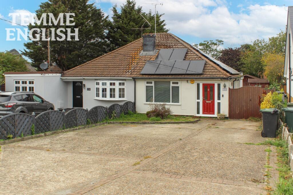 Main image of property: London Road, Wickford, SS12