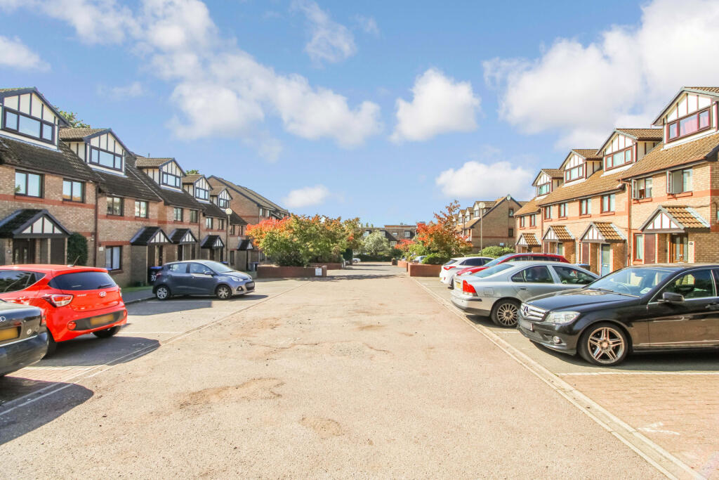 Main image of property: Viewfield Close, Kenton, Harrow, HA3