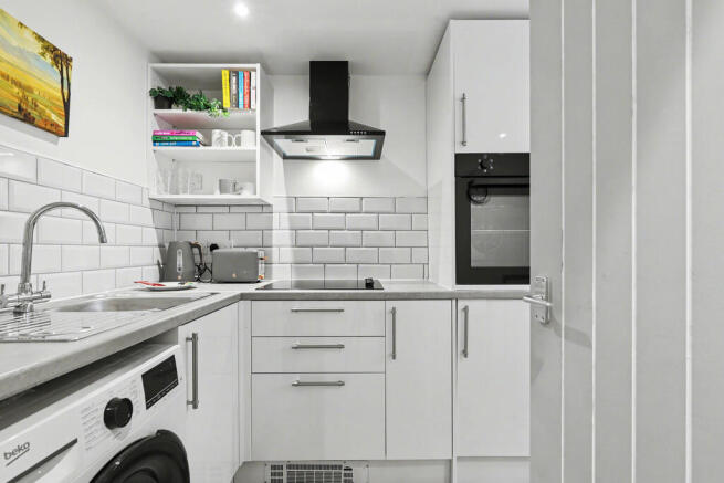 Flat 2 - Kitchen ...