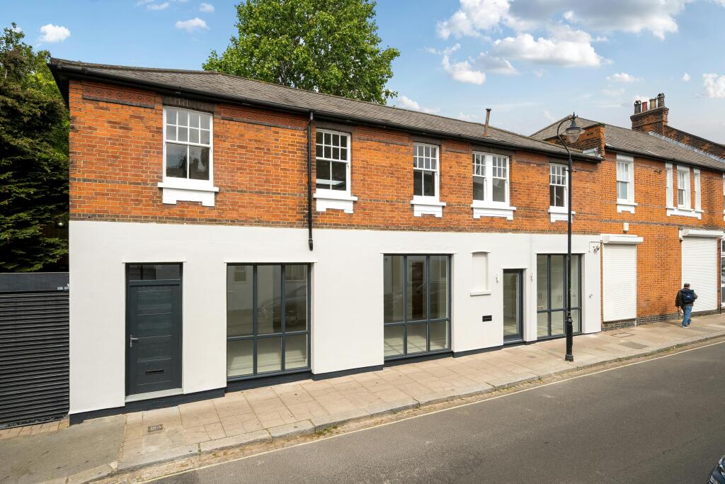 Main image of property: 104 Belsize Lane, Belsize Park, London, NW3 5BB