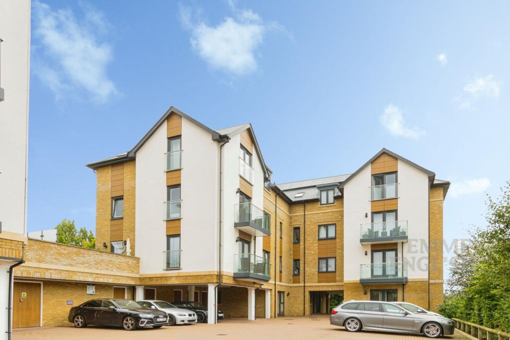 Main image of property: Clarendon Way, Colchester, CO1
