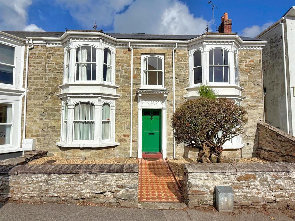 Main image of property: Berkeley Vale, Falmouth