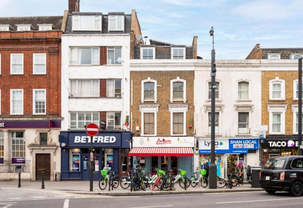 Main image of property: Fulham Broadway, London, SW6 1AE